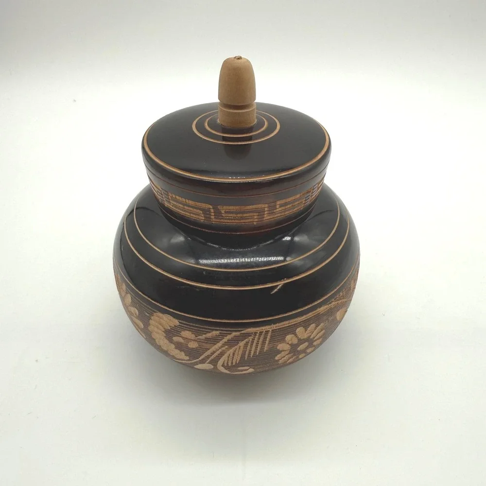 Carved Wood Trinket Box Round Lidded Jar with Knob Unique‎ Pattern-scratch